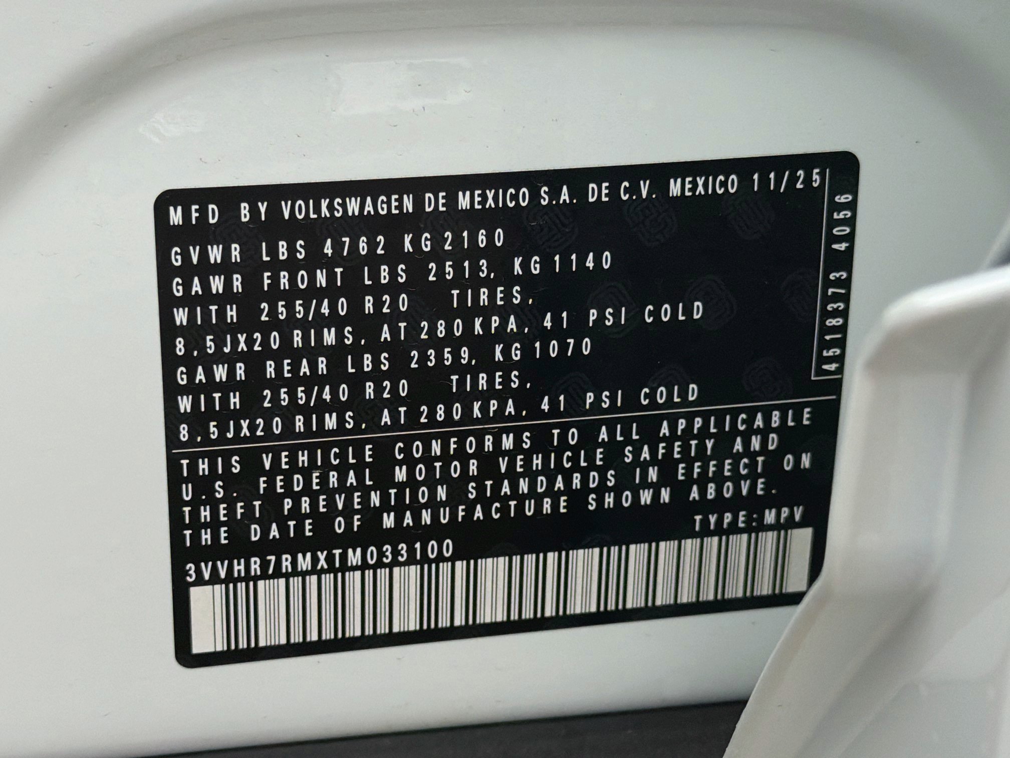 Used 2026 Volkswagen Tiguan SE R-Line FWD image 41