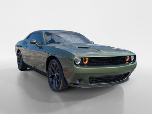 Used 2021 Dodge Challenger SXT w/ Blacktop Package RWD image 2