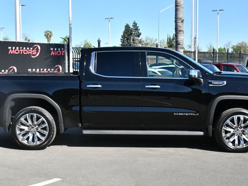 Used 2023 GMC Sierra 1500 Denali w/ Denali Reserve Package image 9