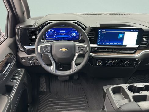 Used 2024 Chevrolet Silverado 1500 LT AWD/4WD image 13