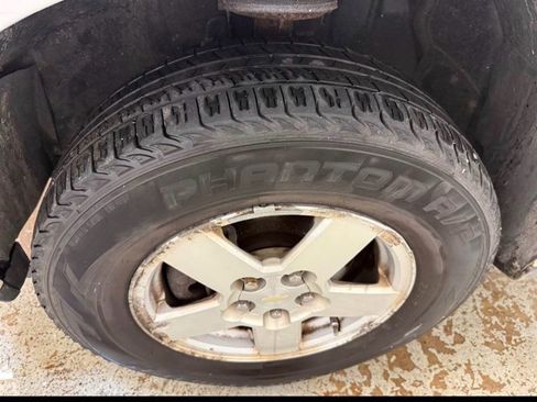 Used 2008 Chevrolet Equinox LS image 17