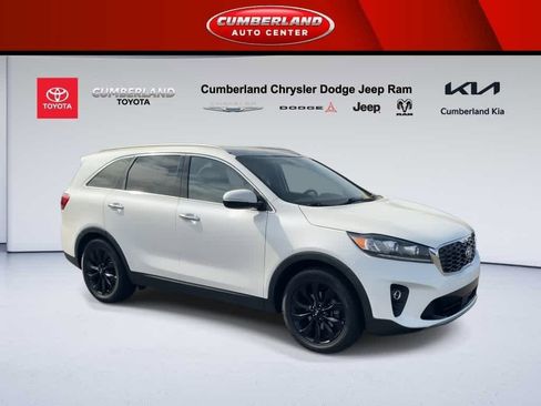 Used 2020 Kia Sorento EX image 2