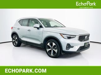 Used 2024 Volvo XC40 B5 Plus video 1