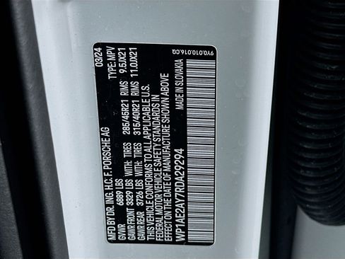 New 2024 Porsche Cayenne image 36