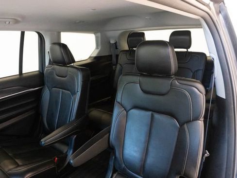 Used 2021 Jeep Grand Cherokee L Limited RWD image 19