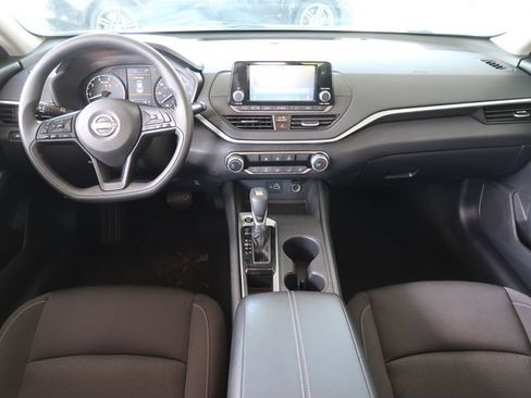 Used 2023 Nissan Altima 2.5 S FWD image 9
