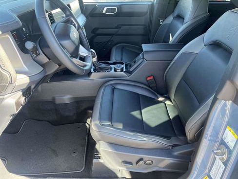 New 2025 Ford Bronco Outer Banks AWD/4WD image 12