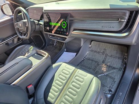 Used 2022 Rivian R1T Adventure AWD/4WD image 22