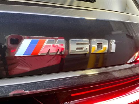 Used 2024 BMW X7 M60i w/ Executive Package image 19