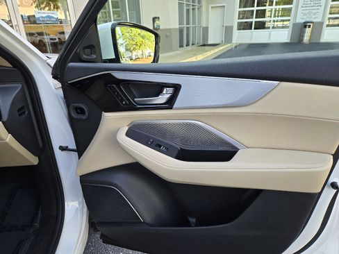Certified 2023 Acura MDX FWD w/ Technology Package image 16