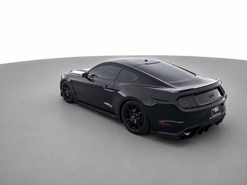 Used 2017 Ford Mustang GT Premium w/ Black Accent Package RWD image 9