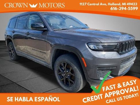 Used 2024 Jeep Grand Cherokee L Altitude image 1