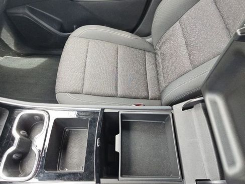 Used 2025 Chevrolet Traverse LT image 56