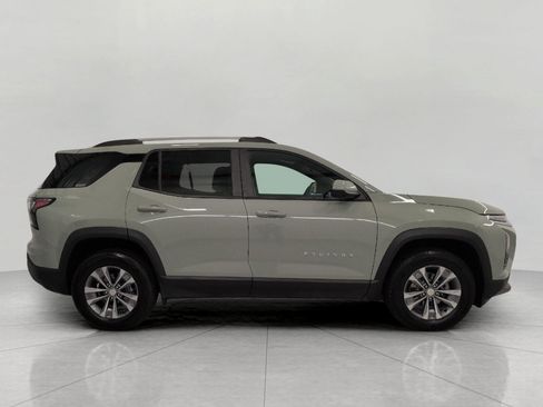 Used 2025 Chevrolet Equinox LT w/ Convenience Package II AWD/4WD image 11