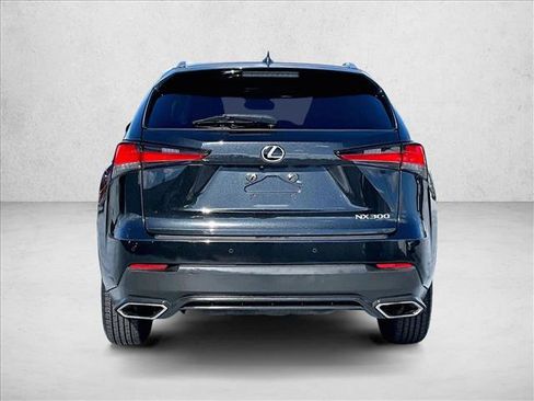 Used 2018 Lexus NX 300 FWD image 4