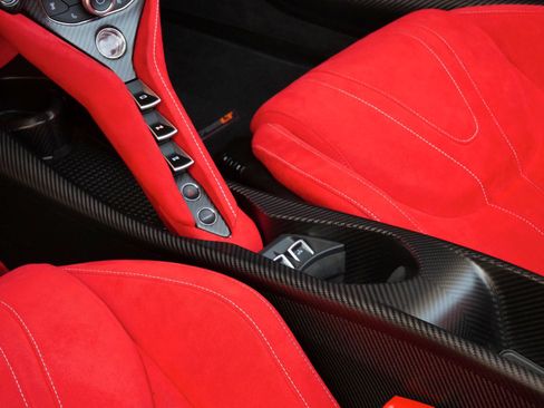 Used 2022 McLaren 765LT RWD image 26