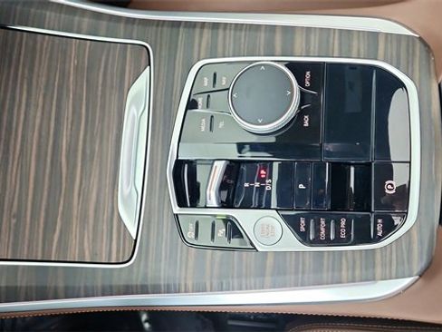 Used 2026 BMW X5 sDrive40i w/ M Sport Package image 49