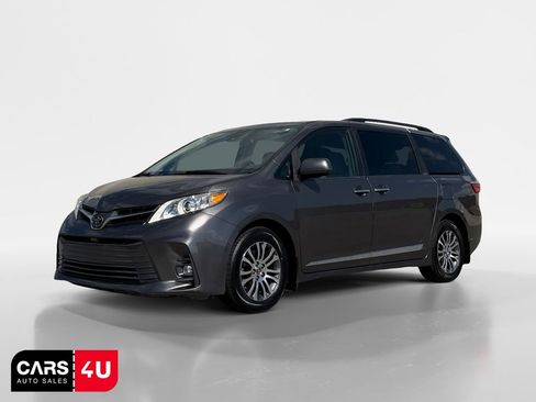 Used 2019 Toyota Sienna XLE FWD image 3
