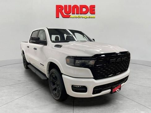 Used 2025 RAM 1500 Big Horn AWD/4WD image 7