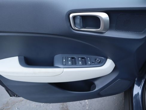 New 2026 Hyundai Venue SEL FWD image 14