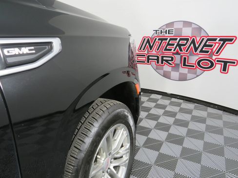 Used 2022 GMC Yukon XL Denali w/ Advanced Technology Package image 38