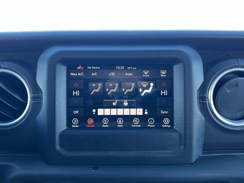 Used 2020 Jeep Wrangler Unlimited Sahara w/ Cold Weather Group image 27