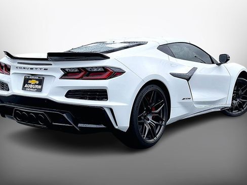 Used 2024 Chevrolet Corvette Z06 w/ Battery Protection Package image 13