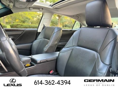 Used 2019 Lexus ES 350 w/ Premium Package FWD image 11