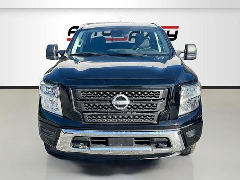 Used 2024 Nissan Titan SV w/ SV Convenience Package AWD/4WD image 2