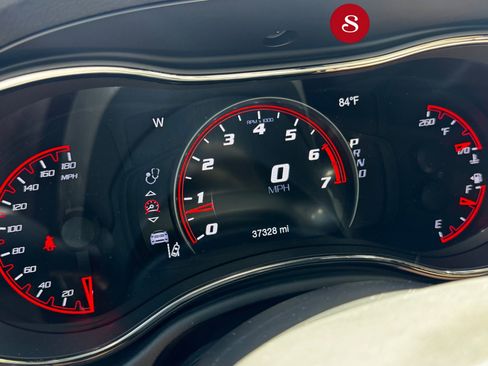 Used 2018 Dodge Durango SRT w/ Technology Group AWD/4WD image 10