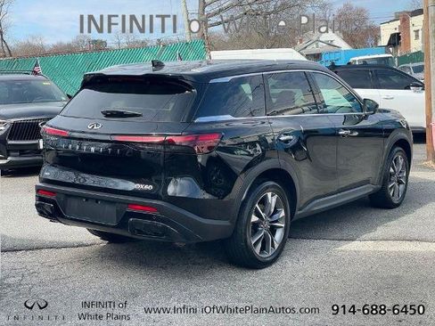 Certified 2025 INFINITI QX60 Luxe w/ Vision Package AWD/4WD image 4