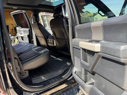 Used 2017 Ford F150 Lariat w/ Equipment Group 502A Luxury AWD/4WD image 17