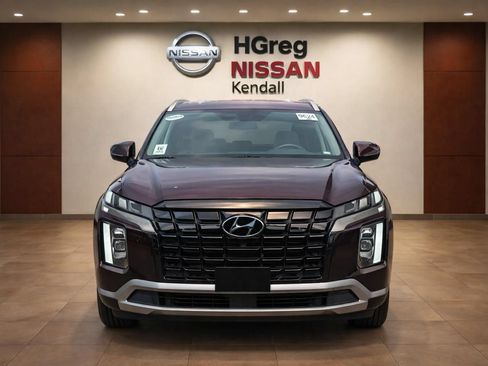 Used 2024 Hyundai Palisade Limited FWD image 5