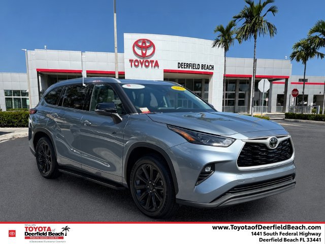 Certified 2022 Toyota Highlander XLE FWD image 1