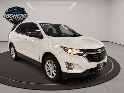 Used 2018 Chevrolet Equinox LS FWD image 9