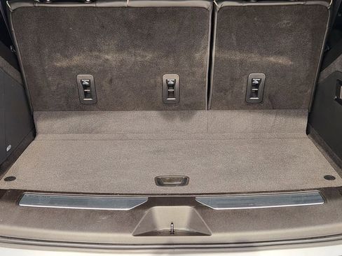 Certified 2021 Cadillac Escalade Premium Luxury RWD image 34