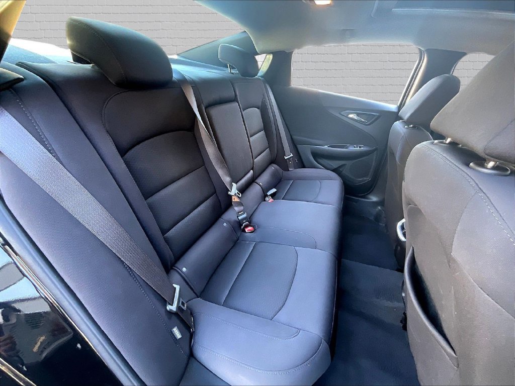 Used 2024 Chevrolet Malibu LT FWD image 17