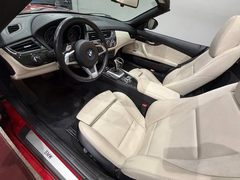 Used 2010 BMW Z4 sDrive35i image 29