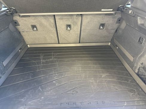 Certified 2025 Porsche Macan 4 Electric image 17