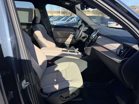 New 2026 Volvo XC90 B6 Plus w/ Protection Package Premier AWD/4WD image 11