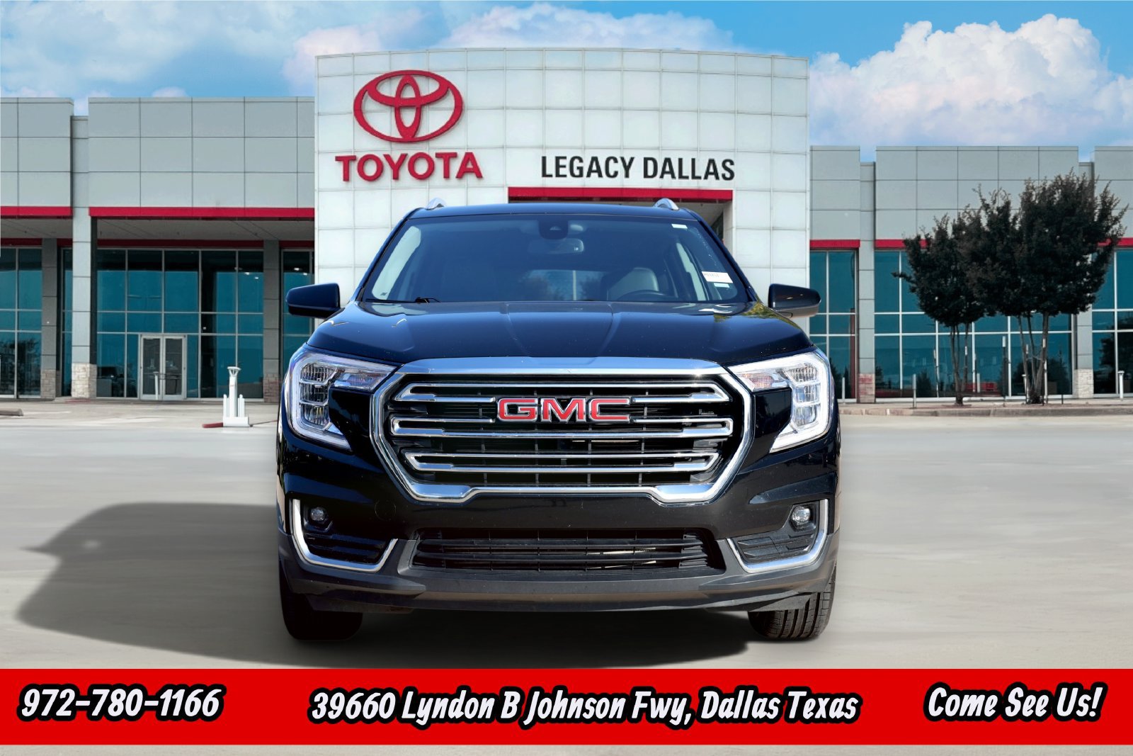 Used 2024 GMC Terrain SLT AWD/4WD image 6