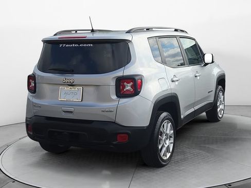 Used 2019 Jeep Renegade Latitude AWD/4WD image 5
