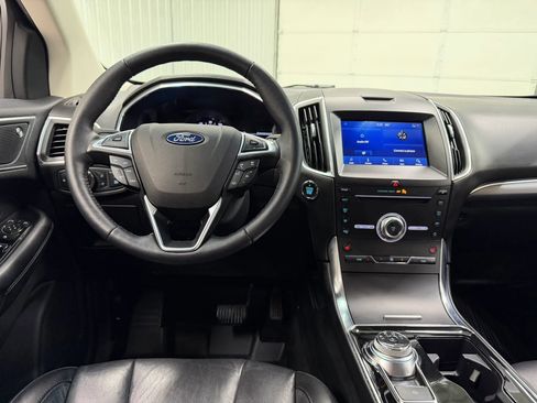 Used 2019 Ford Edge Titanium w/ Cold Weather Package AWD/4WD image 19