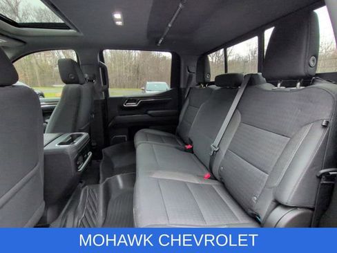 Used 2022 Chevrolet Silverado 1500 LT Trail Boss w/ Convenience Package II image 27