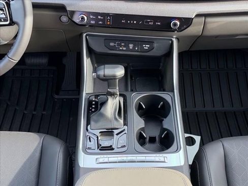 New 2026 Kia Carnival EX image 18