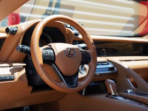 Used 2018 Lexus LC 500 Coupe RWD image 23