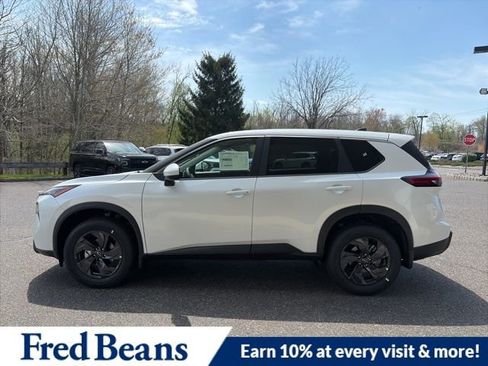 New 2026 Nissan Rogue SV w/ Cold Weather Package AWD/4WD image 4