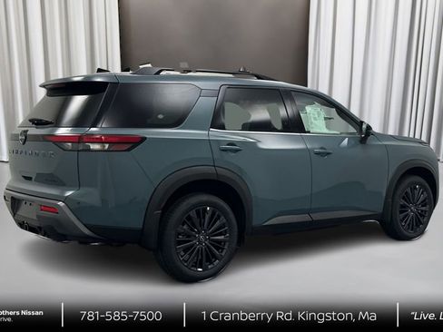 New 2026 Nissan Pathfinder SL w/ SL Premium Package AWD/4WD image 5