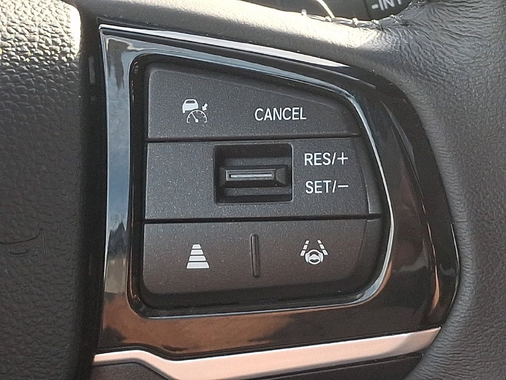 Used 2025 Honda Odyssey EX-L image 22