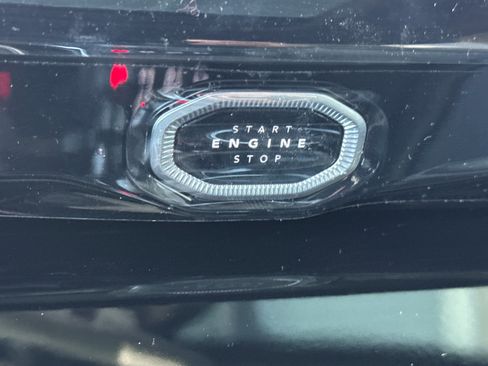 New 2026 Jeep Grand Cherokee Altitude AWD/4WD image 21